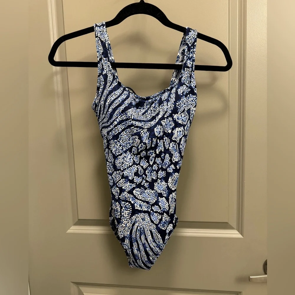 Playa Brava Reversible Lace-Back One-Piece Swimsuit size 4. NWT - Picture 4 of 7